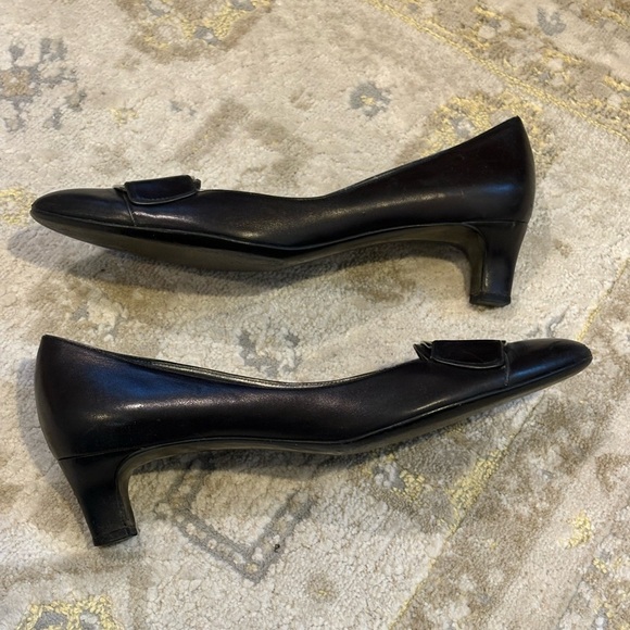 Ferragamo Black Leather Heel Shoes Silver Buckle Logo - Picture 10 of 16